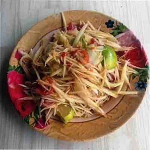 Salade de papaye verte pimentée